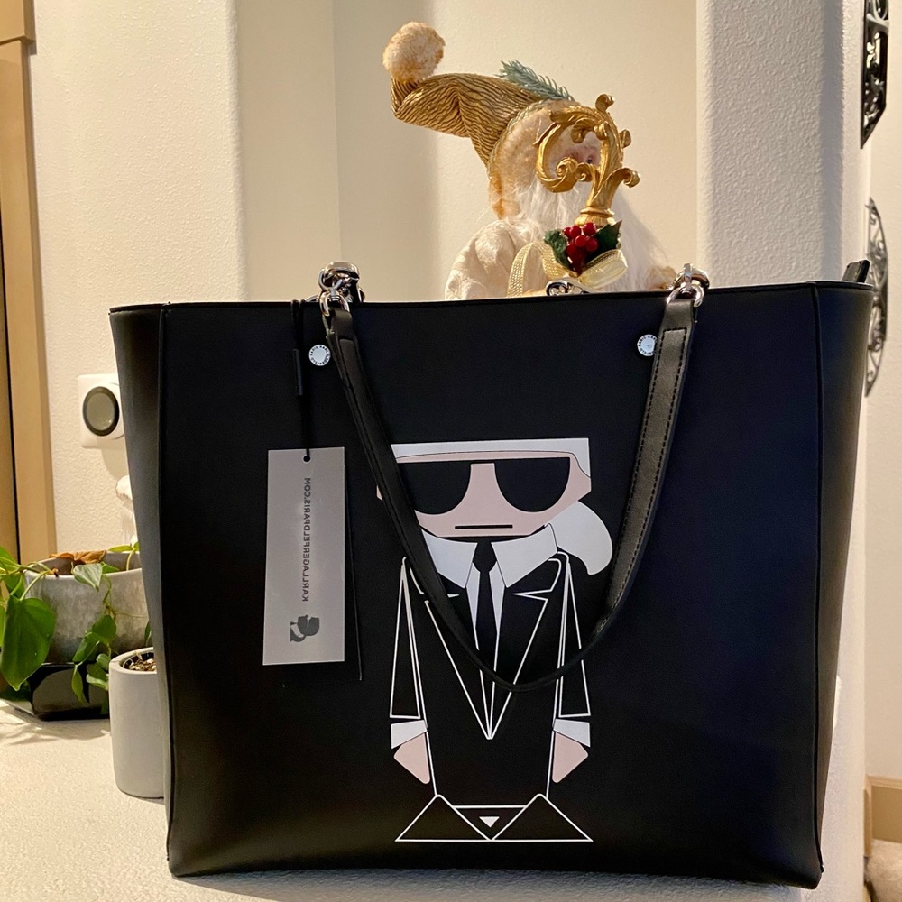 Brand new Karl Lagerfeld purse